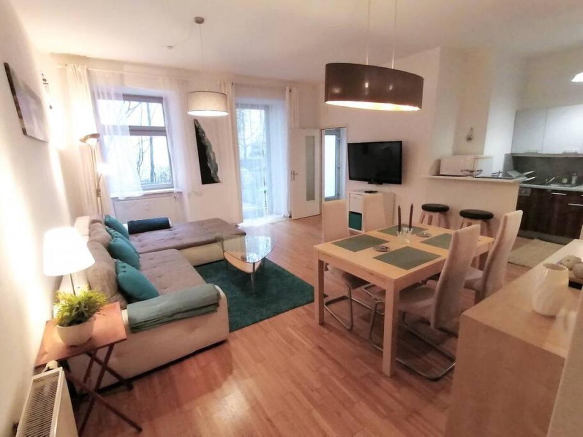 Nd Exquisites Wundervolles Ruhiges Terrassenapartment Mit Garage Вена Экстерьер фото