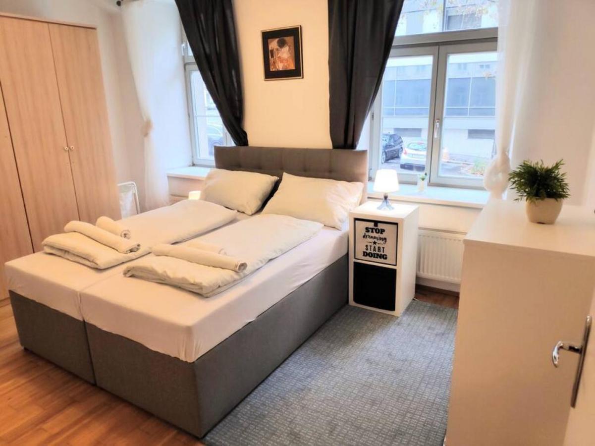 Nd Exquisites Wundervolles Ruhiges Terrassenapartment Mit Garage Вена Экстерьер фото