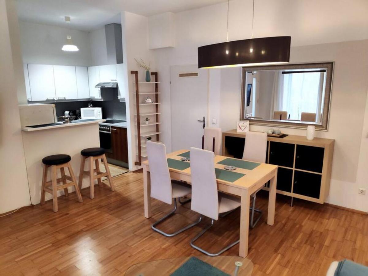 Nd Exquisites Wundervolles Ruhiges Terrassenapartment Mit Garage Вена Экстерьер фото