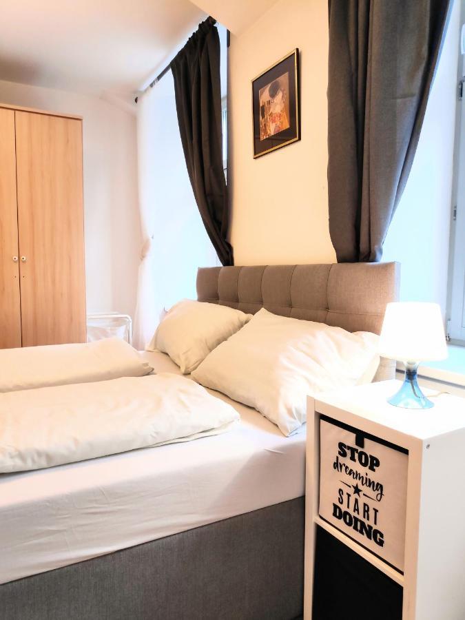 Nd Exquisites Wundervolles Ruhiges Terrassenapartment Mit Garage Вена Экстерьер фото